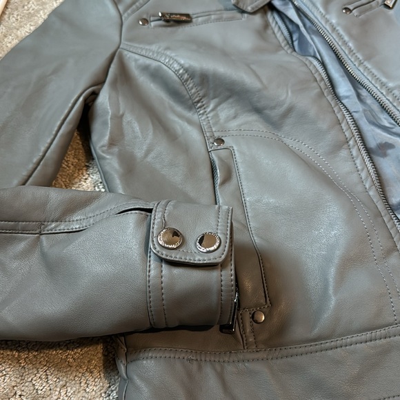 New xs gray 100% vegan leather JouJou jacket - Picture 8 of 8